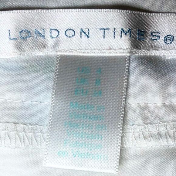 London Times Sleeveless Medallion Shift Dress in Blues/Greens/White Women’s 4 - Picture 6 of 7